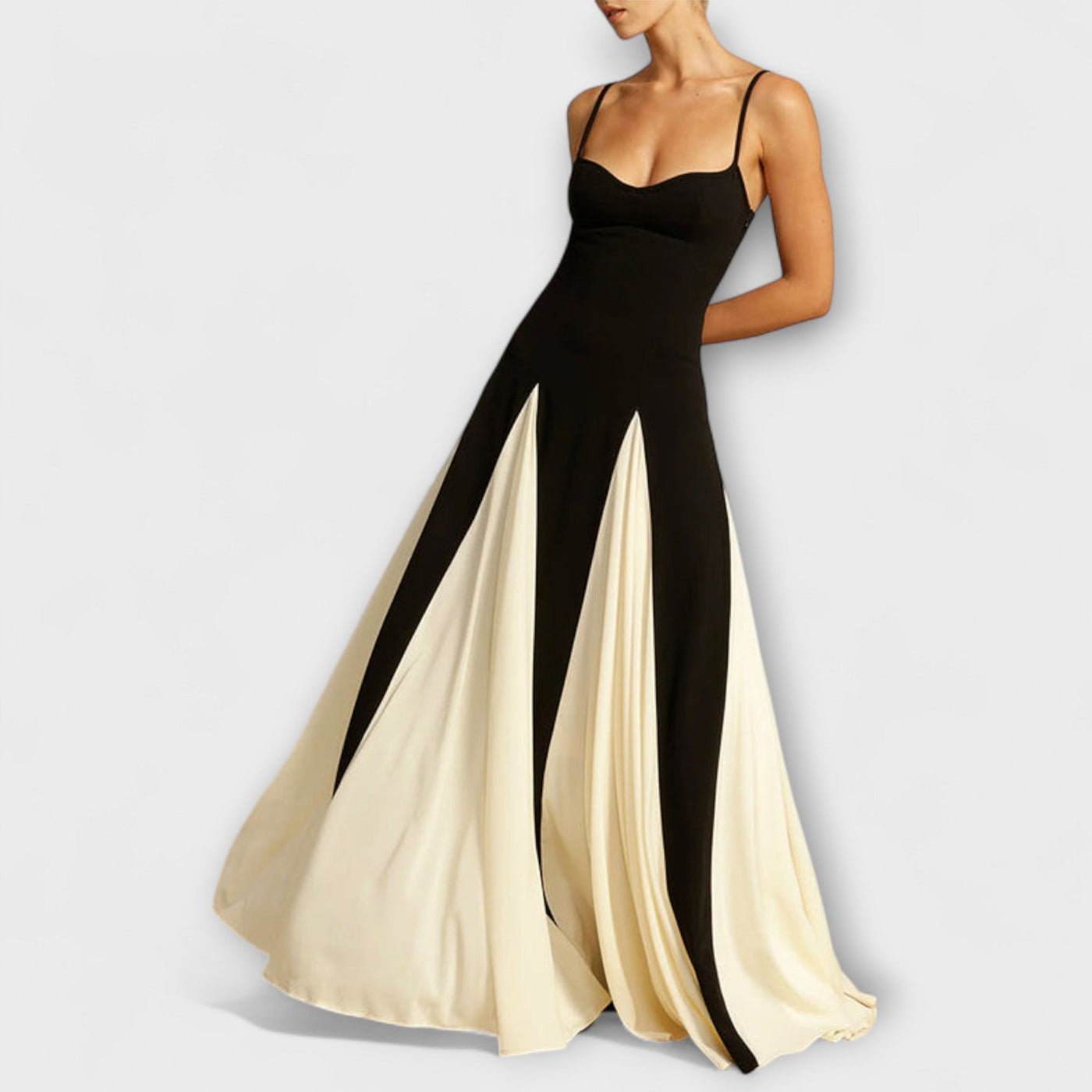 Ember - Klassische Eleganz A-Linie Maxi Kleid mit Tüllpaneelen