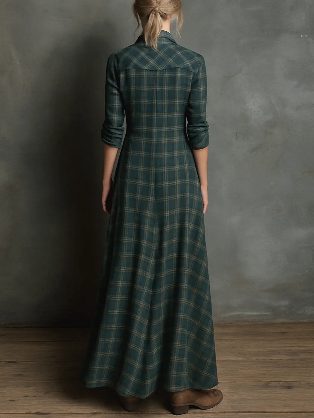 Mari Carmen | Langarmkleid mit grünem Karomuster
